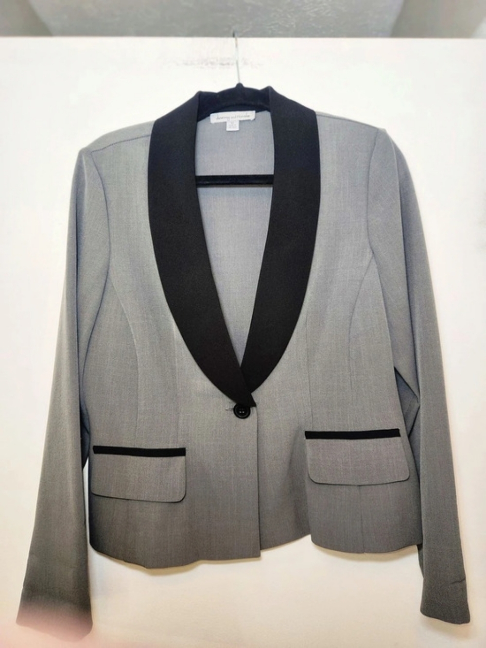 danny and nicole Gray & Black Blazer Size 10